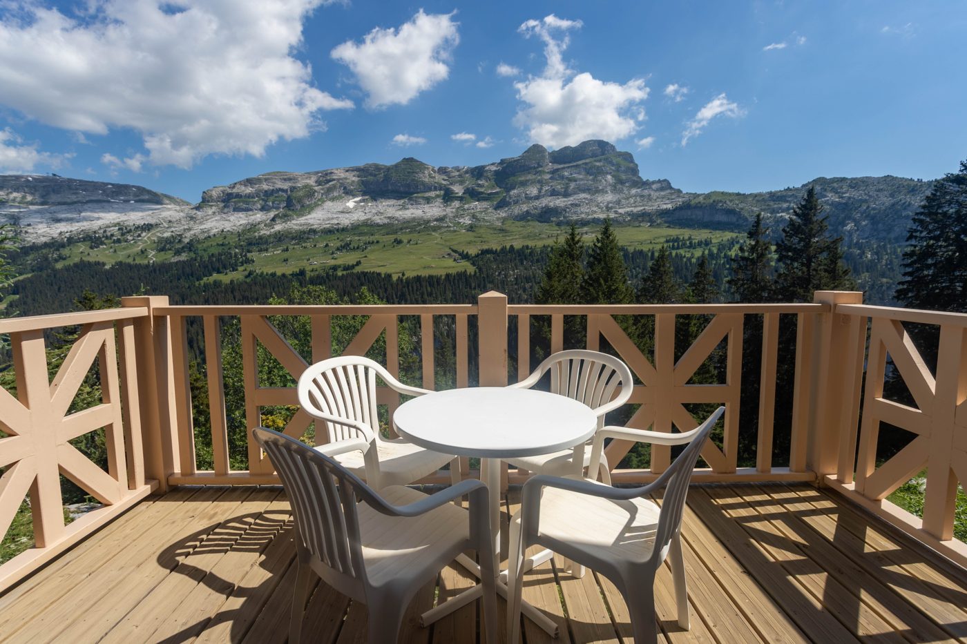 The south-facing terrace of Chalet Elodie facing the mountains